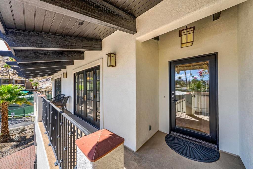 Image 7 of property listing at 151 S Tahquitz Drive, Palm Springs, CA 92262