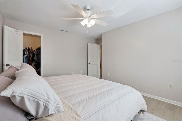 525 CONWAY ROAD 202, Orlando, FL 32807