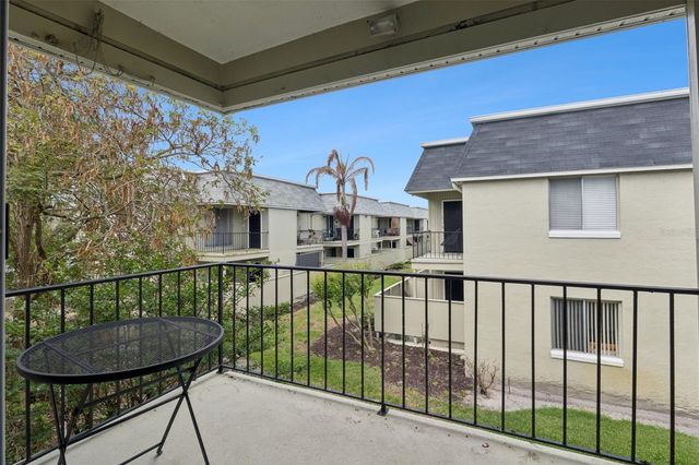 525 CONWAY ROAD 202, Orlando, FL 32807