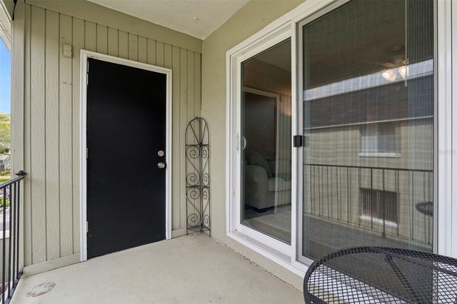 525 CONWAY ROAD 202, Orlando, FL 32807