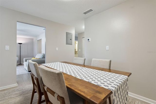 525 CONWAY ROAD 202, Orlando, FL 32807