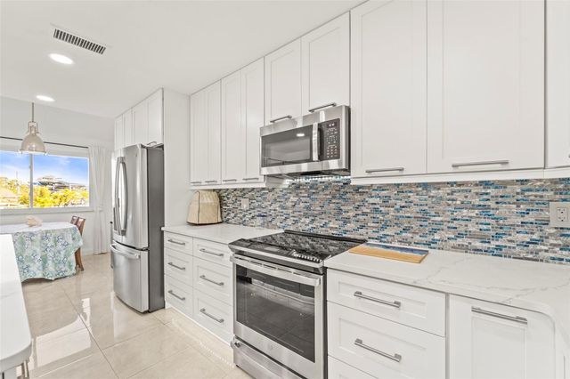 2385 HANOVER DRIVE, Dunedin, FL 34698