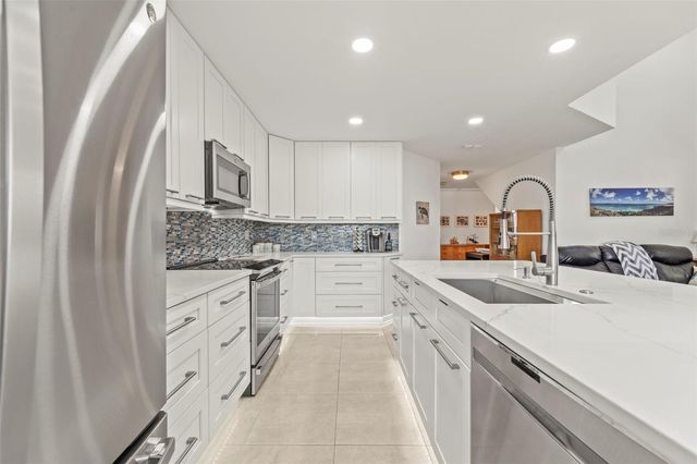 2385 HANOVER DRIVE, Dunedin, FL 34698