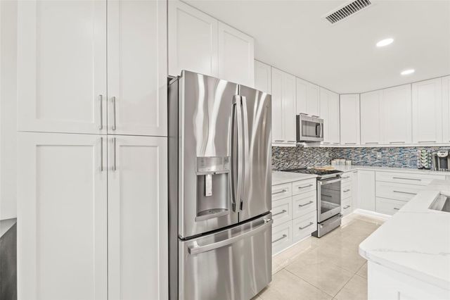 2385 HANOVER DRIVE, Dunedin, FL 34698