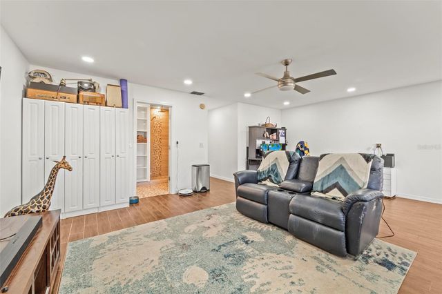 2385 HANOVER DRIVE, Dunedin, FL 34698