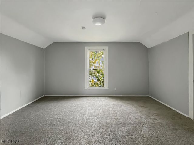 213 Gates Avenue, Elyria, OH 44035