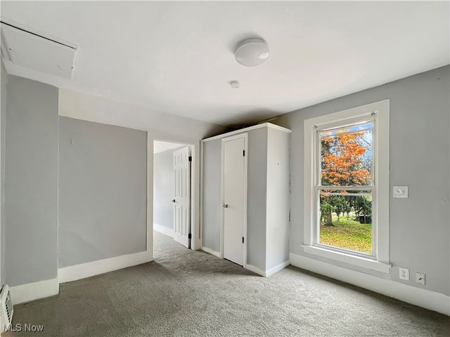 213 Gates Avenue, Elyria, OH 44035