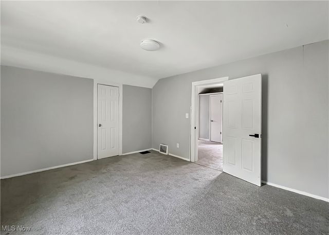 213 Gates Avenue, Elyria, OH 44035