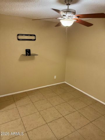 9020 W HIGHLAND Avenue 122, Phoenix, AZ 85037