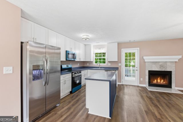 1026 Carriage Way, Loganville, GA 30052