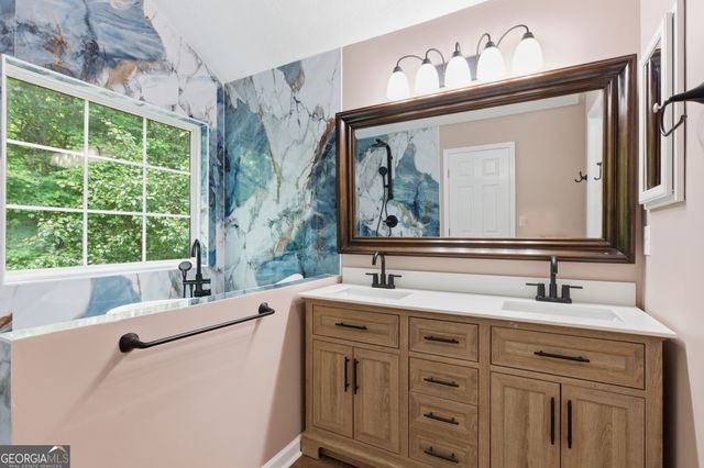 1026 Carriage Way, Loganville, GA 30052