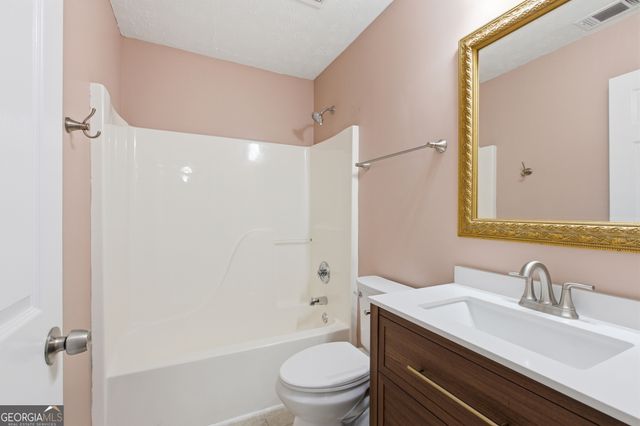 1026 Carriage Way, Loganville, GA 30052