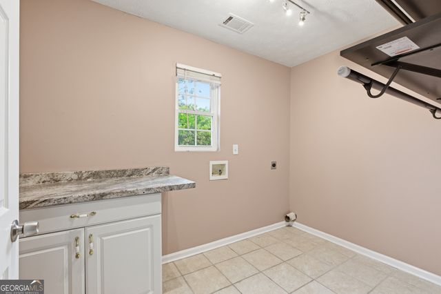 1026 Carriage Way, Loganville, GA 30052