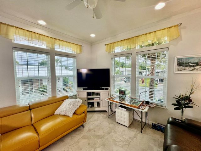 413 Hibiscus Drive, Deerfield Beach, FL 33442