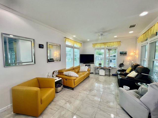 413 Hibiscus Drive, Deerfield Beach, FL 33442