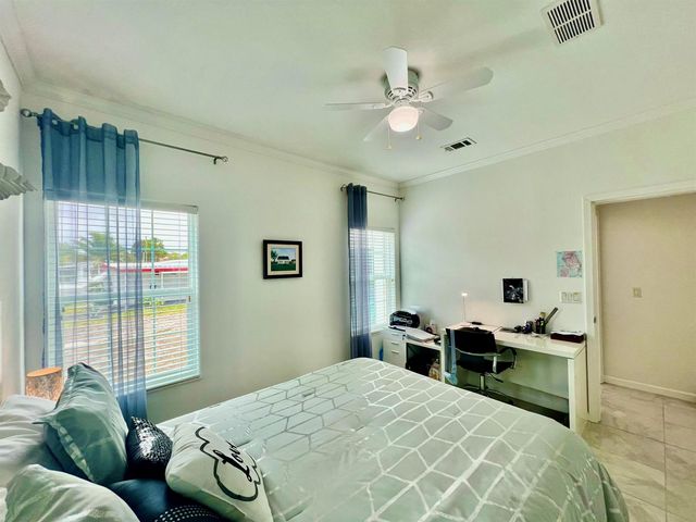 413 Hibiscus Drive, Deerfield Beach, FL 33442
