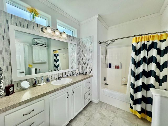 413 Hibiscus Drive, Deerfield Beach, FL 33442
