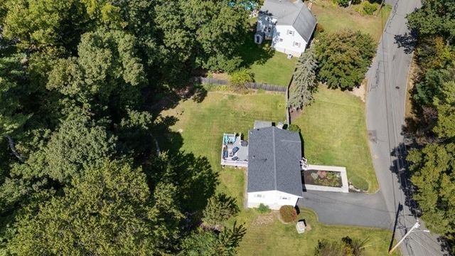66 Old Bolton Rd, Hudson, MA 01749