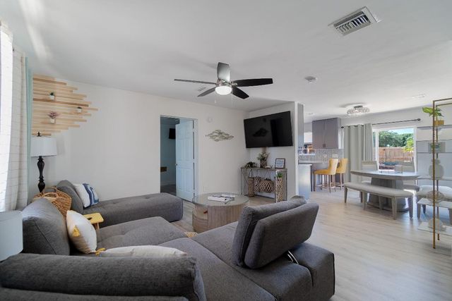 1416 W Hardee Street, Lantana, FL 33462