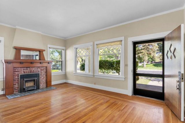 119 Park Ave, Modesto, CA 95354
