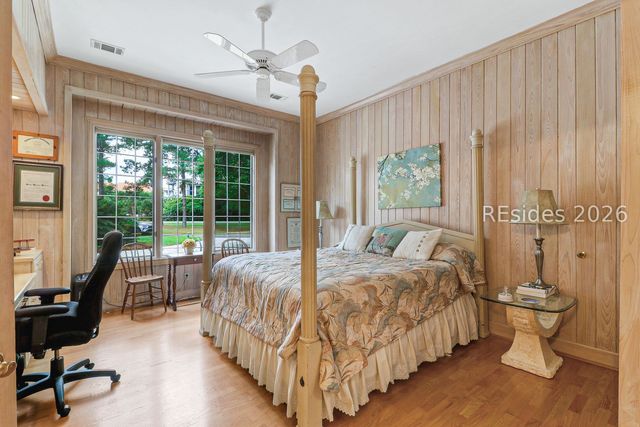 24 Glenmoor Pl, Hilton Head Island, SC 29926