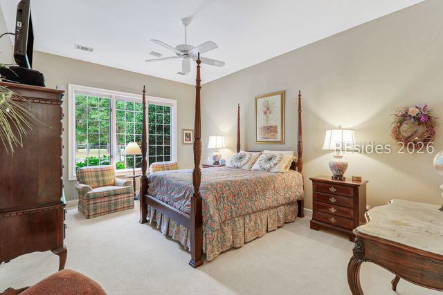 24 Glenmoor Pl, Hilton Head Island, SC 29926