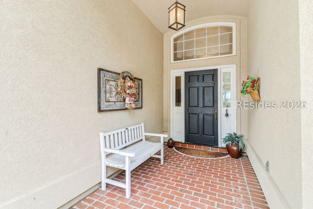 24 Glenmoor Pl, Hilton Head Island, SC 29926