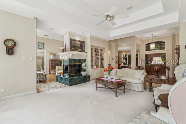 24 Glenmoor Pl, Hilton Head Island, SC 29926