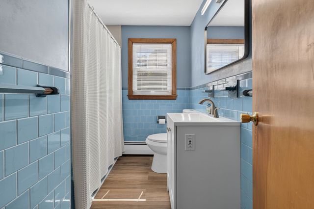 38 Park Ave, Reading, MA 01867
