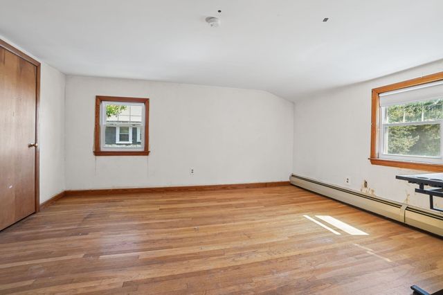 38 Park Ave, Reading, MA 01867