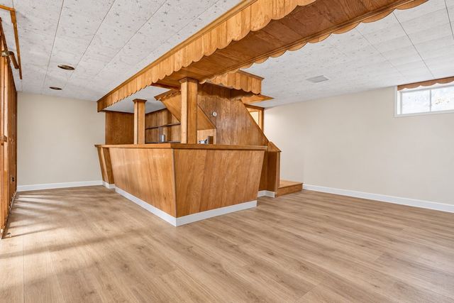 38 Park Ave, Reading, MA 01867