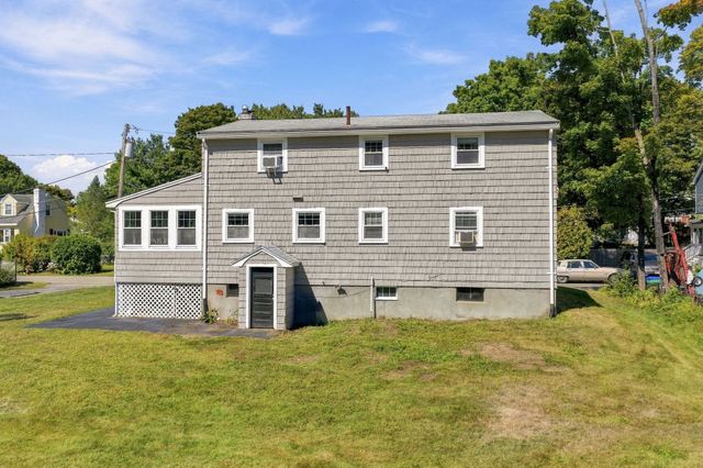 38 Park Ave, Reading, MA 01867