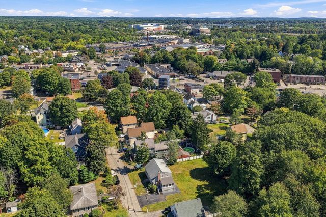 38 Park Ave, Reading, MA 01867
