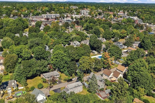 38 Park Ave, Reading, MA 01867