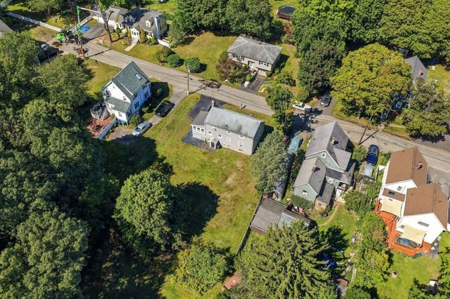 38 Park Ave, Reading, MA 01867