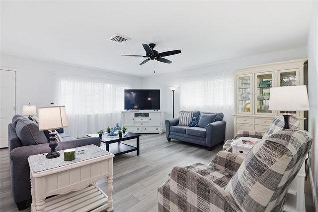 17 PEARL STREET, Englewood, FL 34223