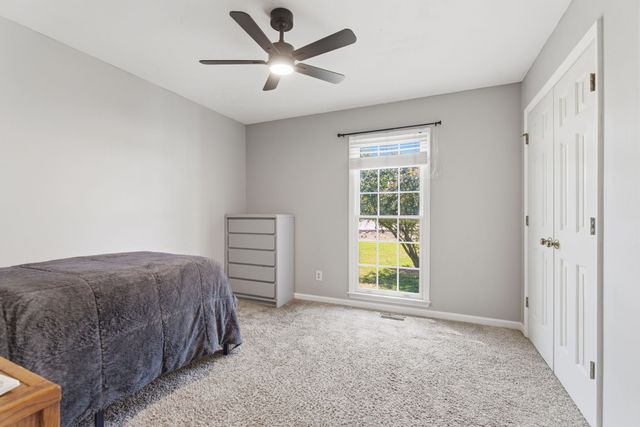 1050 Brinkley Rd, Murfreesboro, TN 37128