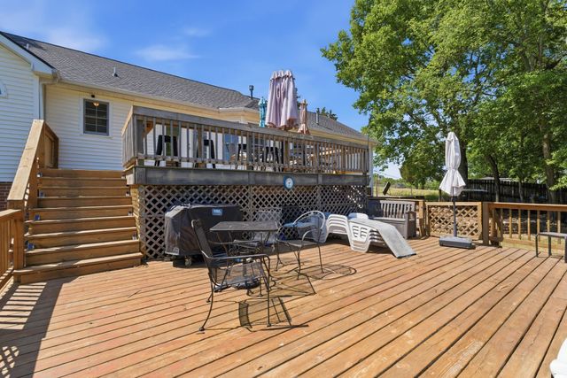 1050 Brinkley Rd, Murfreesboro, TN 37128