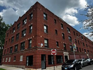 7027 N Glenwood Avenue 2S, Chicago, IL 60626