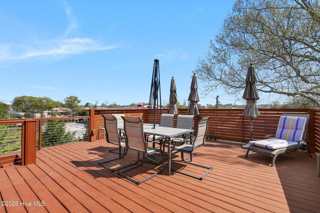 11 S 10th Street, Wilmington, NC 28401