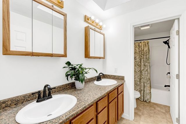 66 Ledgecrest Drive, Worcester, MA 01603