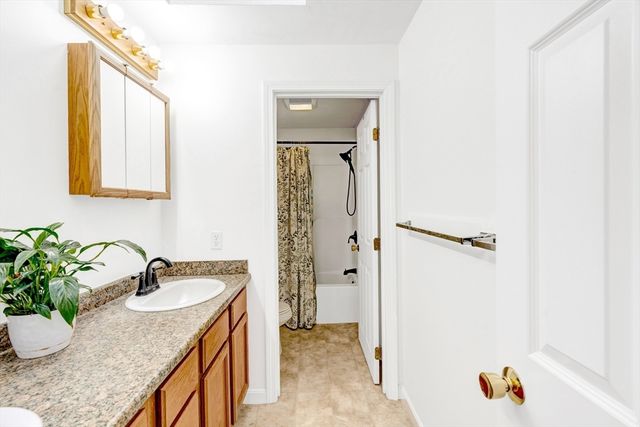 66 Ledgecrest Drive, Worcester, MA 01603