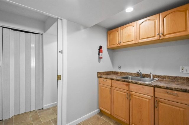 66 Ledgecrest Drive, Worcester, MA 01603