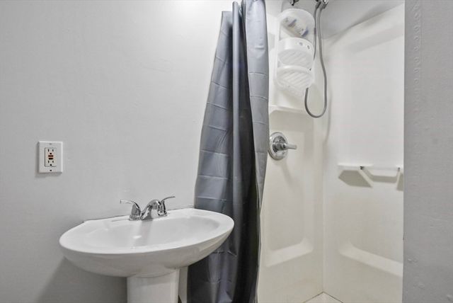 66 Ledgecrest Drive, Worcester, MA 01603