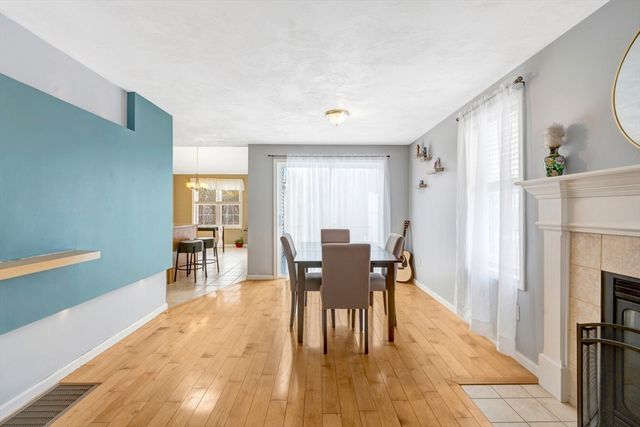 66 Ledgecrest Drive, Worcester, MA 01603