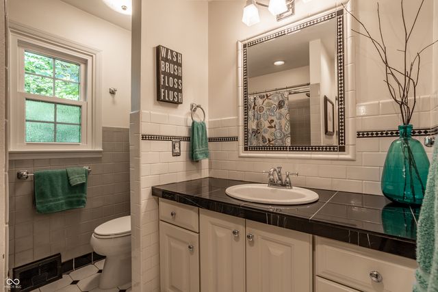 7310 Lakeside Drive, Indianapolis, IN 46278