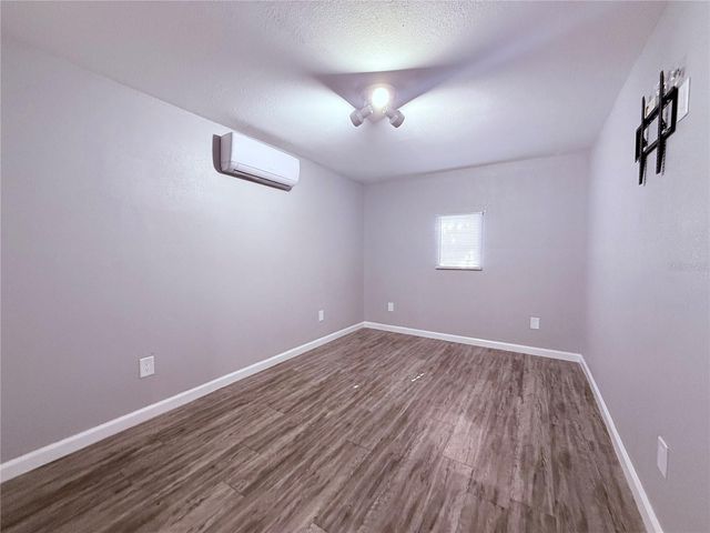 4514 W FERN STREET, Tampa, FL 33614