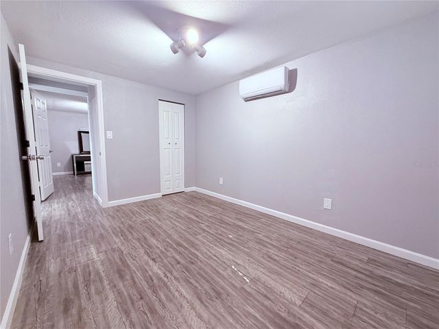 4514 W FERN STREET, Tampa, FL 33614
