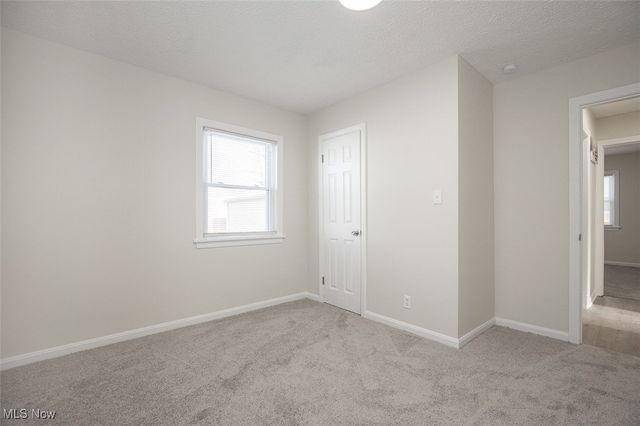 877 N Firestone Boulevard, Akron, OH 44306