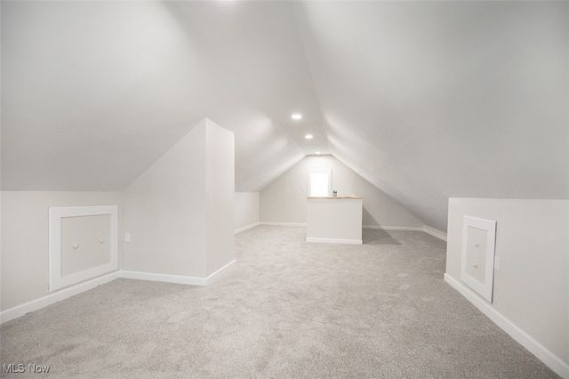 877 N Firestone Boulevard, Akron, OH 44306